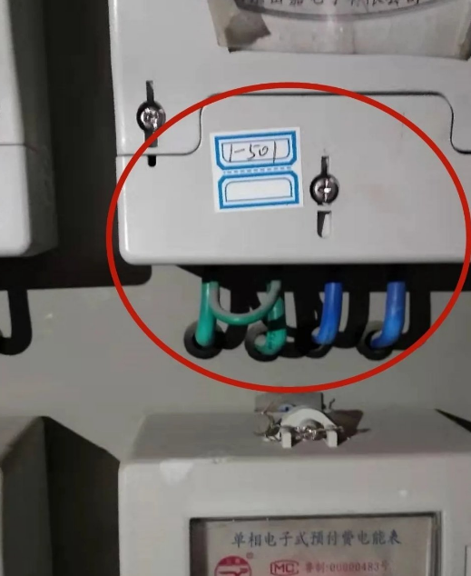 物业举报用户偷电:两根火线相接未入电表
