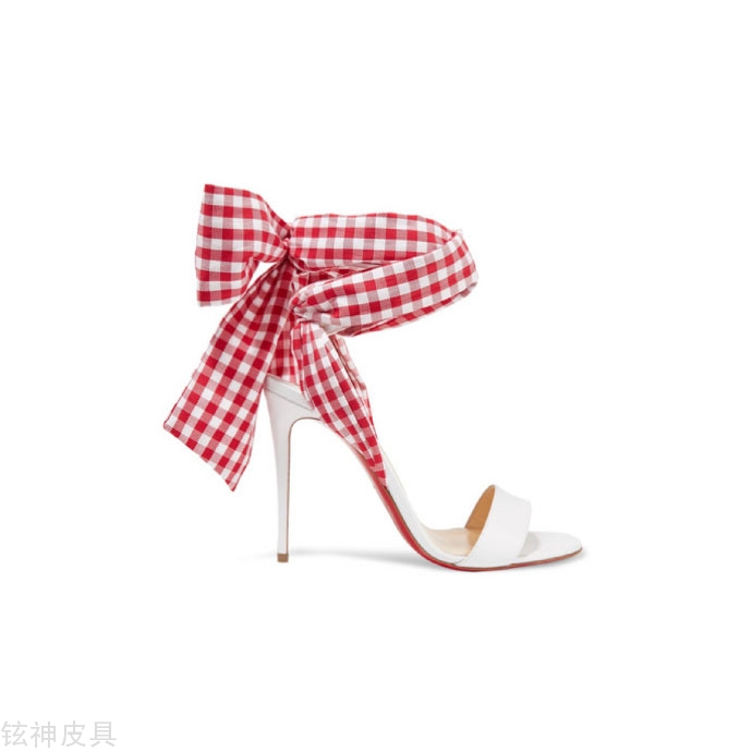 女人都要有一双Christian Louboutin高跟鞋