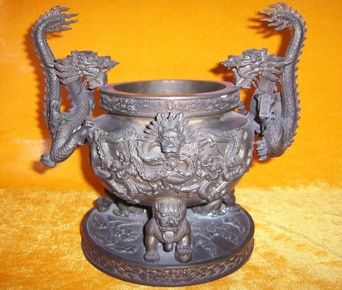  九龙宝鼎(金、铜)