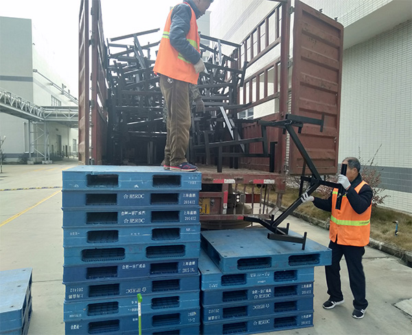 叶总统一餐桌架