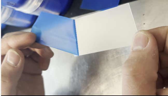 可剝膠在AG膜表面保護(hù)中的應(yīng)用 | SA-605水性可剝膠