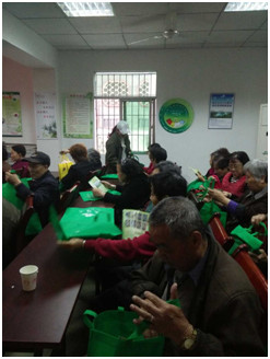 开展“平安清明 文明祭祀” 宣传进社区活动5.jpg