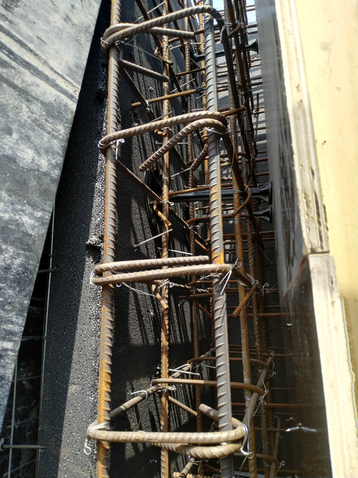 SD保温一体化施工现场