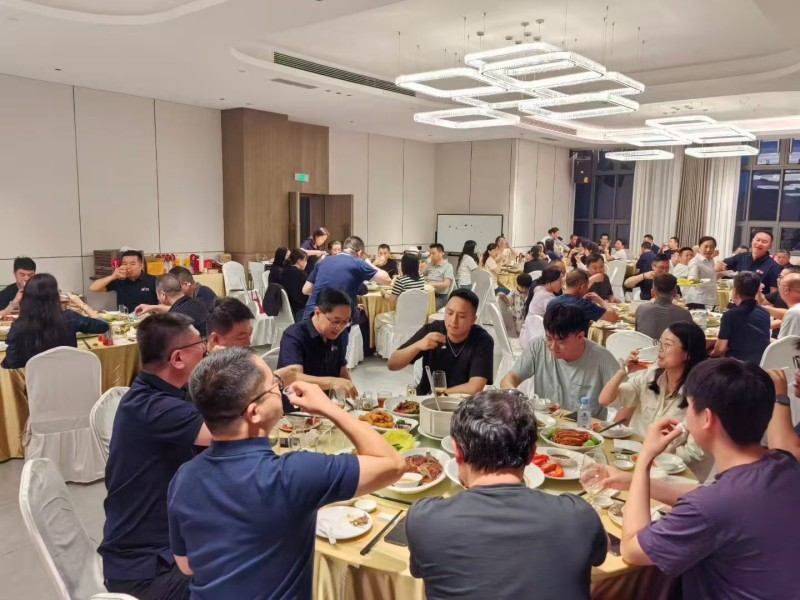 2026年国威通信厂家在崇左召开代理商大会报道图片展示