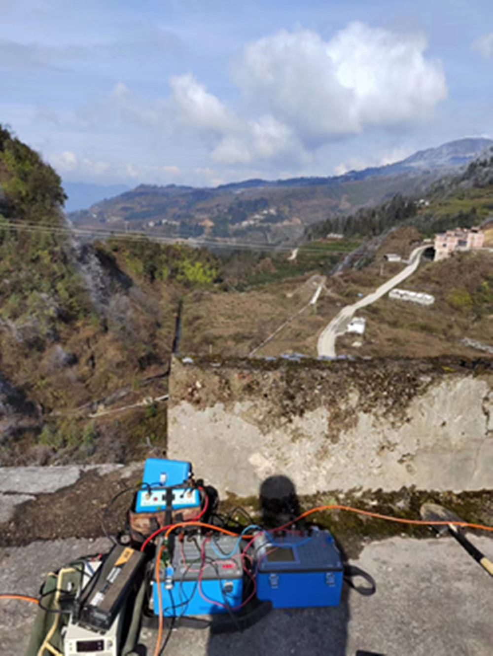 云南昭通水库查漏物探勘查