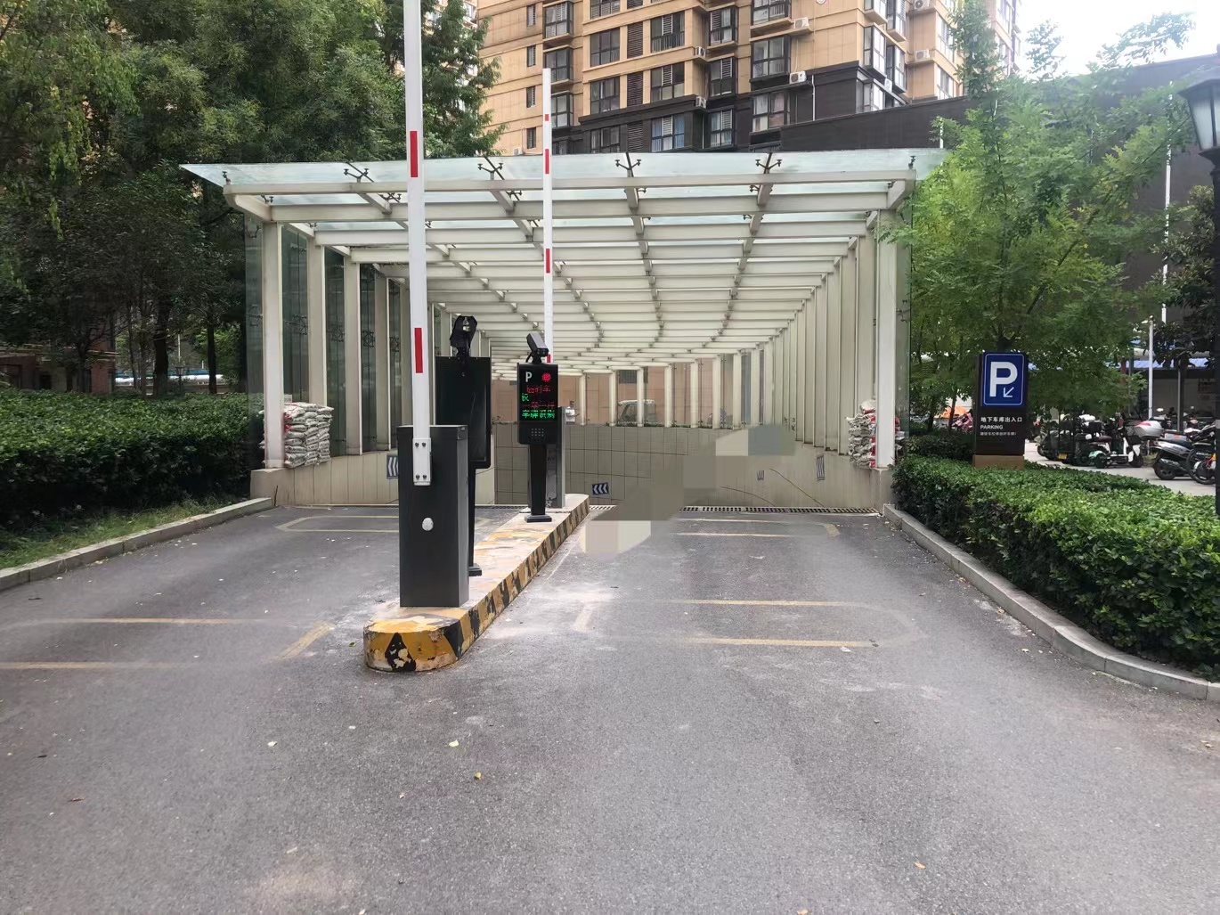 20220907天工兰乔圣菲道闸