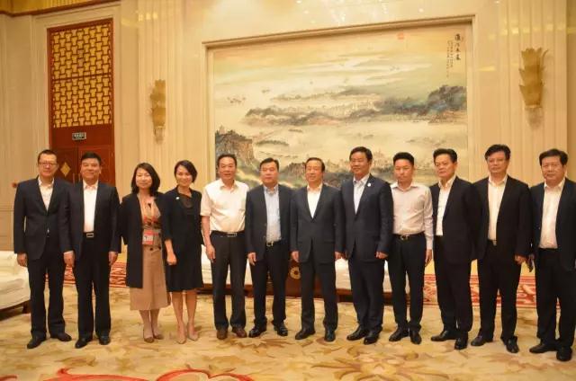 湖南省委副书记、省长许达哲接见安徽湖南商会张友吉会长及参加中博会客商