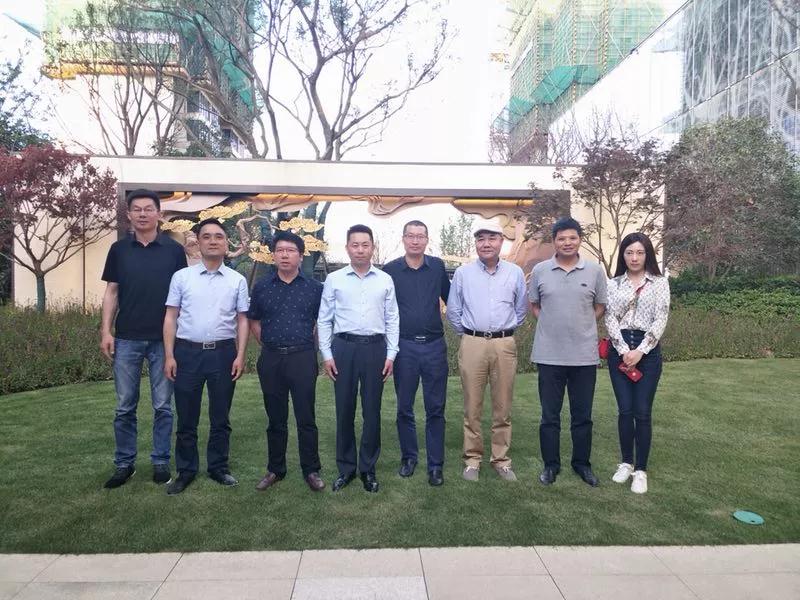 走访商会理事会及会员单位