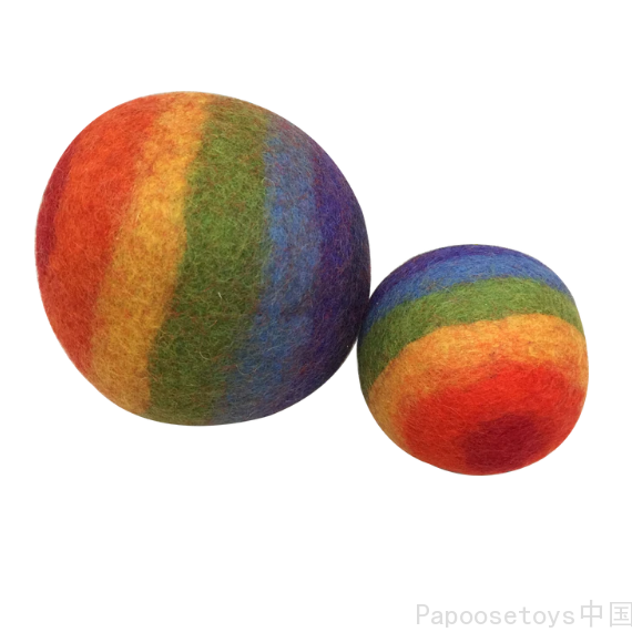 Felt Balls Rainbow.png