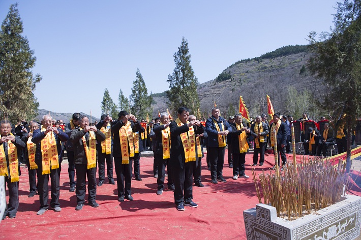 20210412162810_26838.jpg 001126.jpg