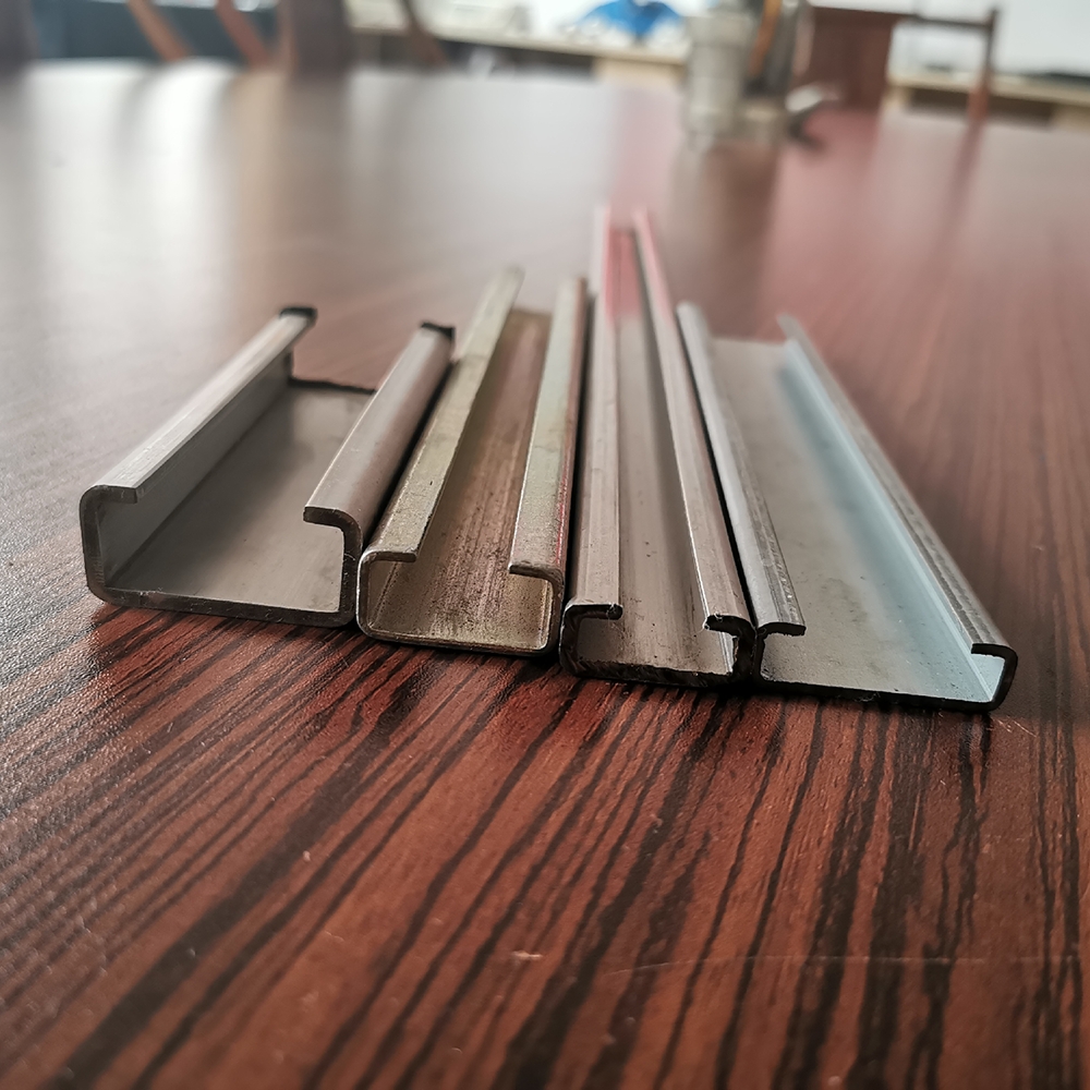 内卷边冷弯型钢