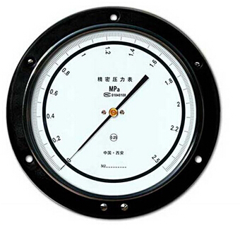 YB-150ZQ轴向带边精密压力表.jpg
